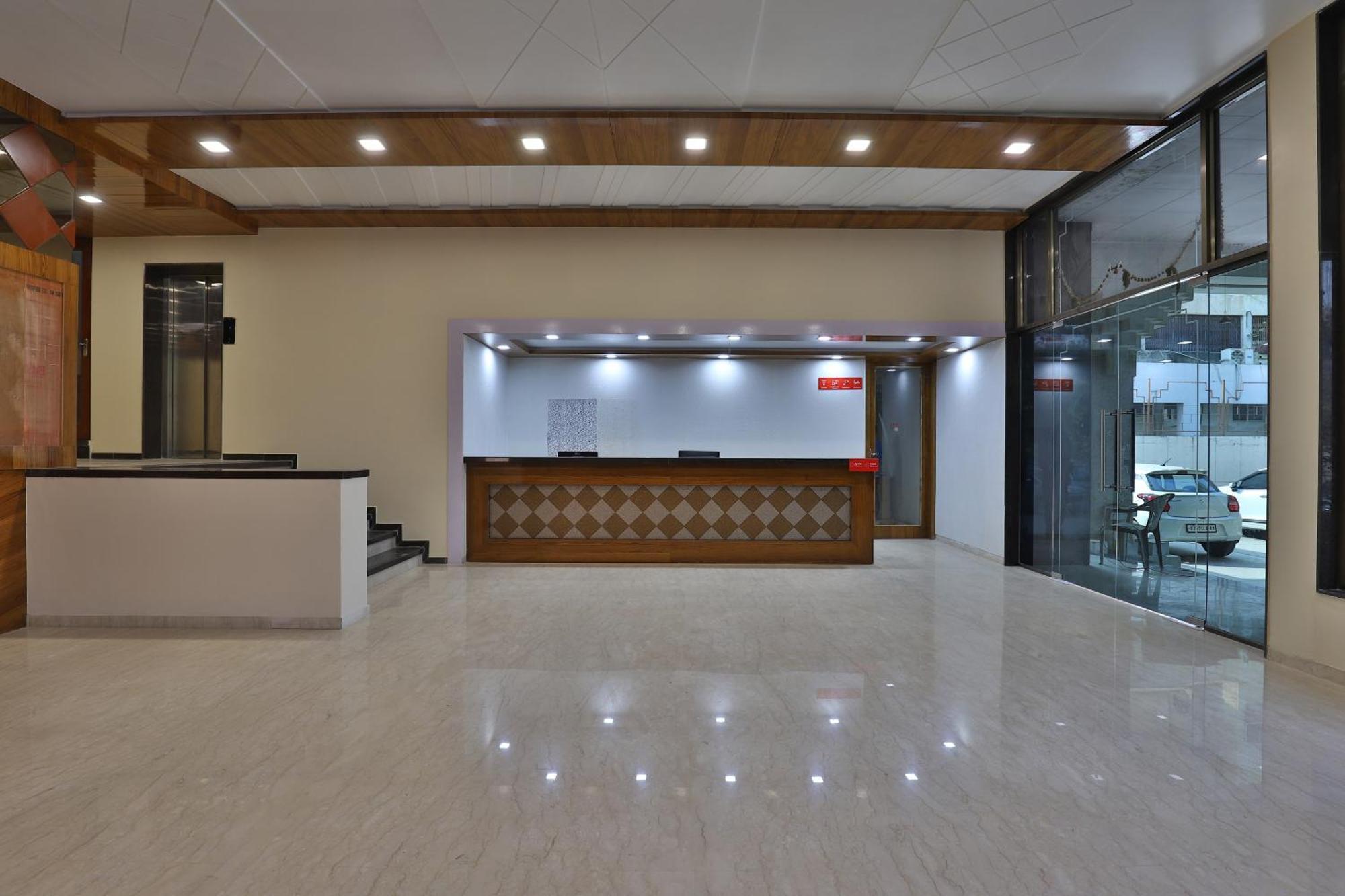 Collection O Hotel Panchsheel 바도다라 외부 사진